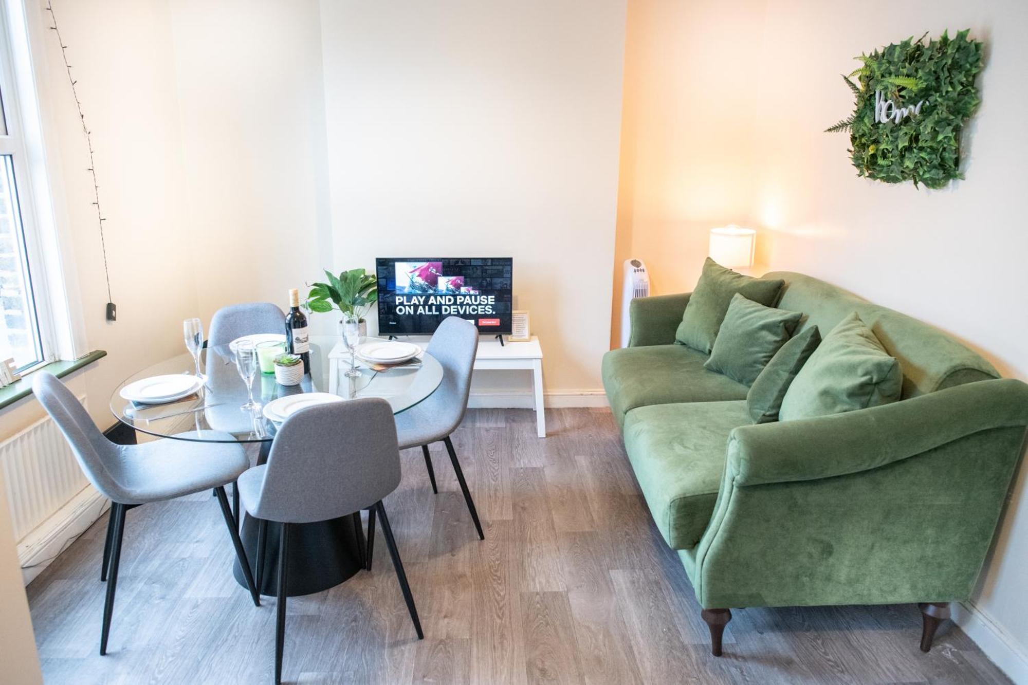 4 Bedroom Flat With High Speed Wi-Fi In North Acton, Ealing, West London Luaran gambar