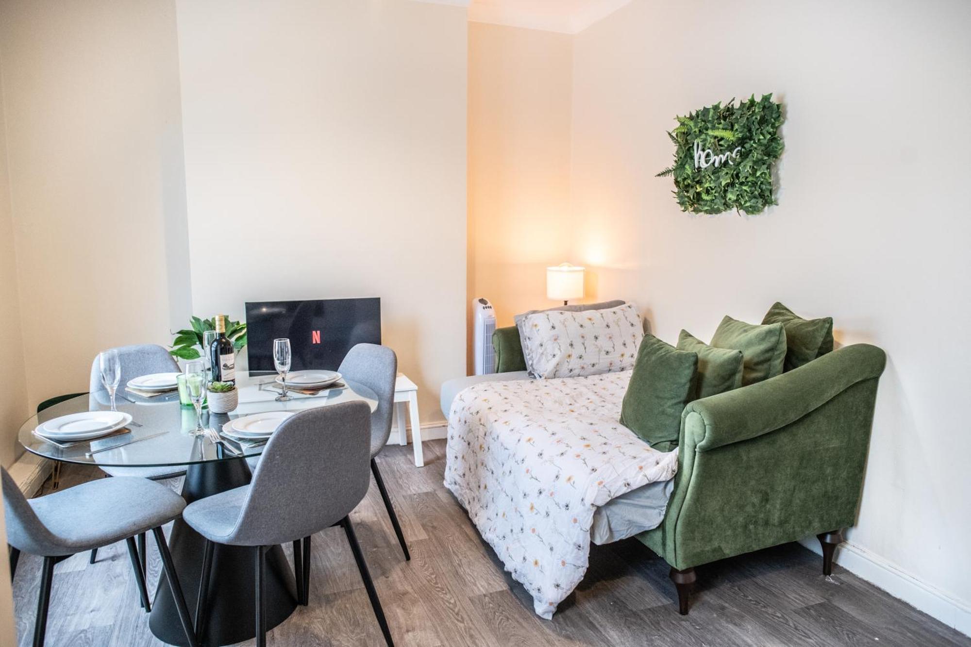 4 Bedroom Flat With High Speed Wi-Fi In North Acton, Ealing, West London Luaran gambar